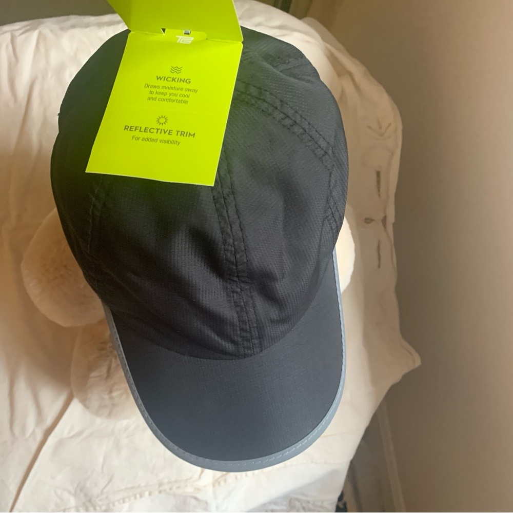 Tek Gear Black Baseball hat